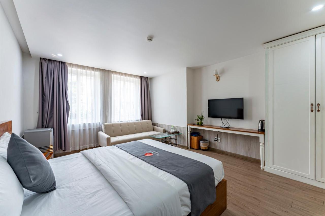 Edoya Hotel Phu My Hung Хошимін Екстер'єр фото