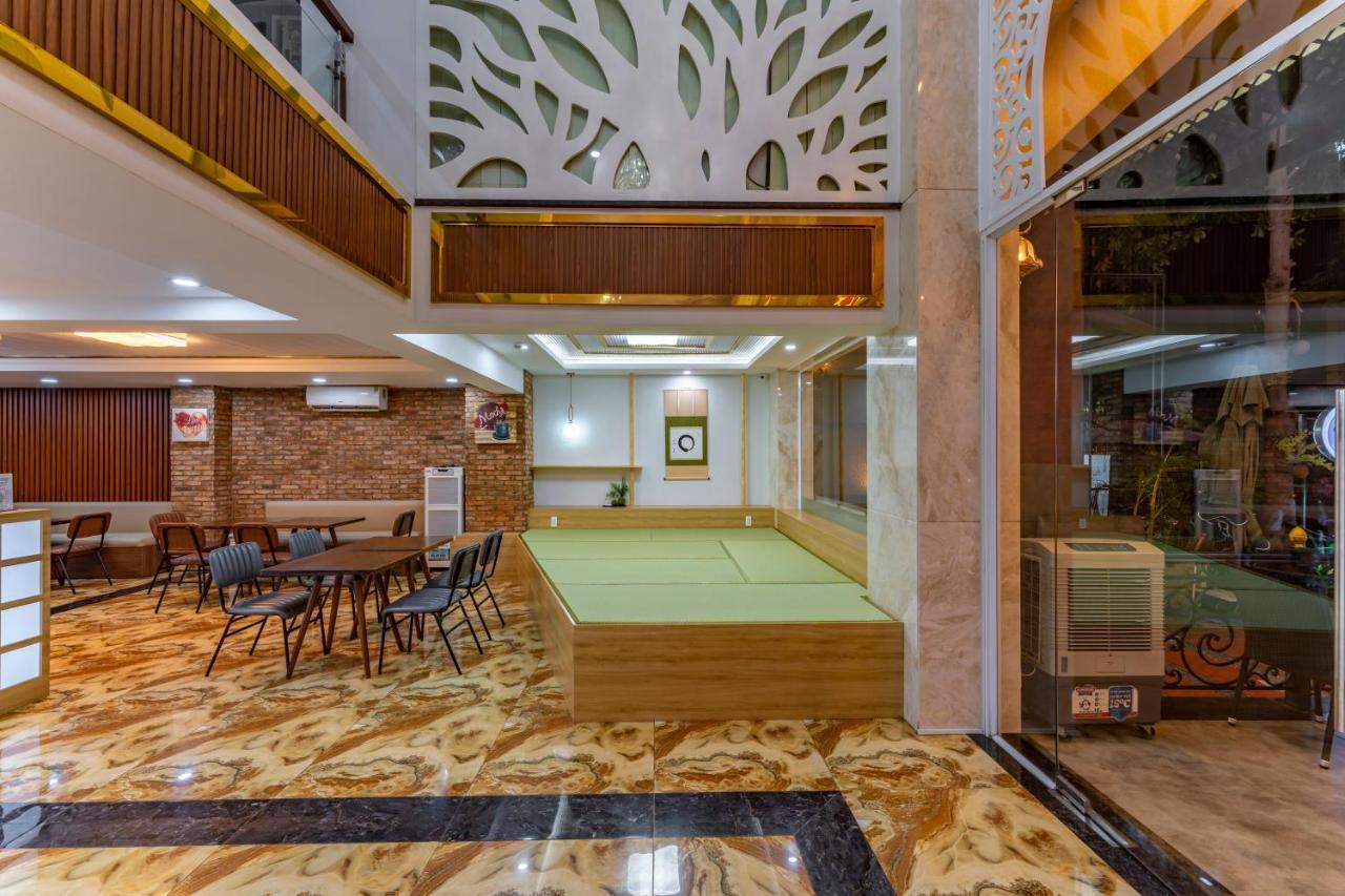 Edoya Hotel Phu My Hung Хошимін Екстер'єр фото